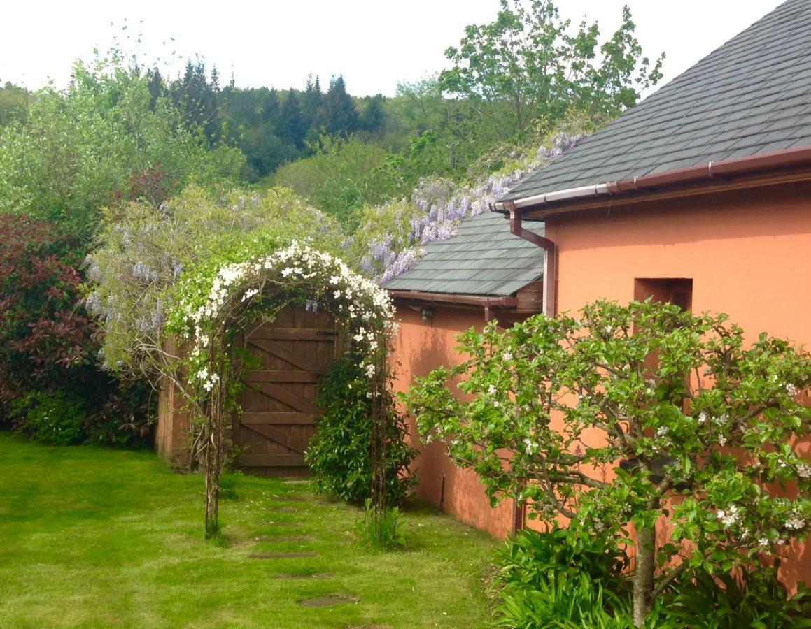 Ty Carreg Fach Staycation Cottage Cardiff Exteriör bild