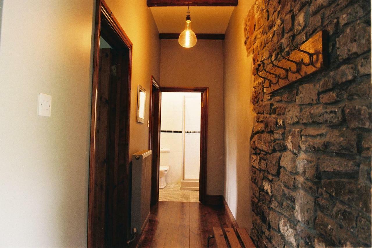 Ty Carreg Fach Staycation Cottage Cardiff Exteriör bild
