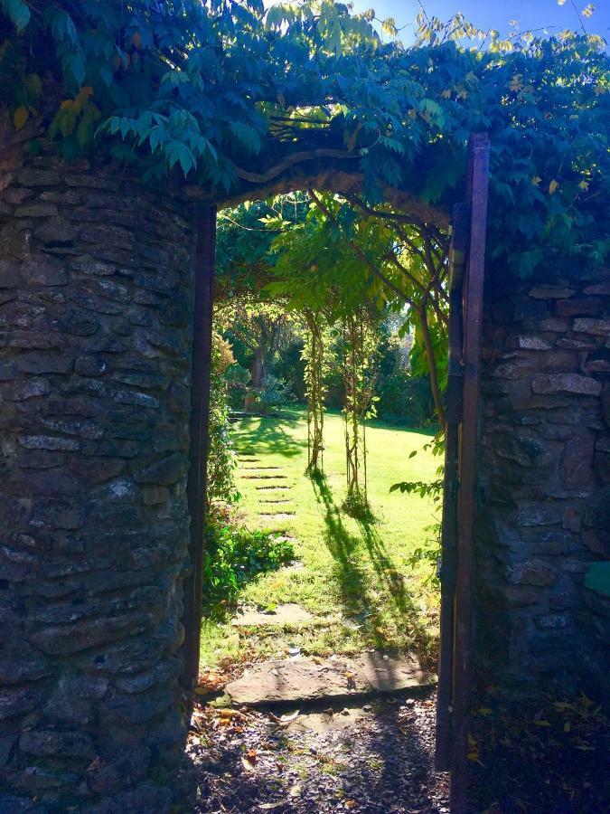 Ty Carreg Fach Staycation Cottage Cardiff Exteriör bild